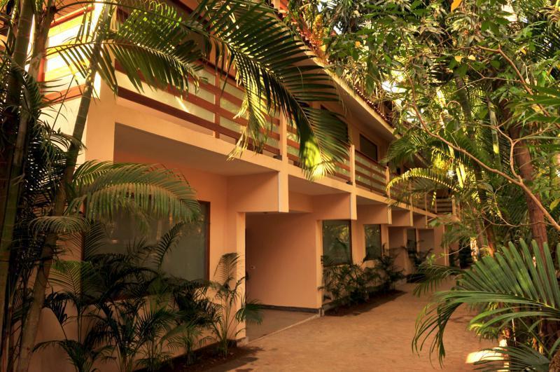 The Clematis Hotel Candolim Exterior foto